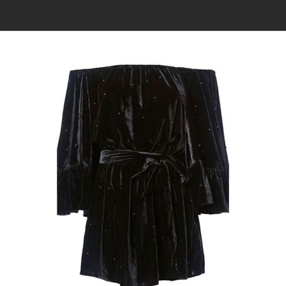 C/MEO COLLECTIVE black velvet pristine condition romper - Picture 1 of 2
